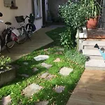 Le Rez De Jardin 3* إلكيرك كرافونستاد