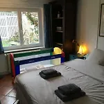 Le Rez De Jardin بيت ضيافة إلكيرك كرافونستاد