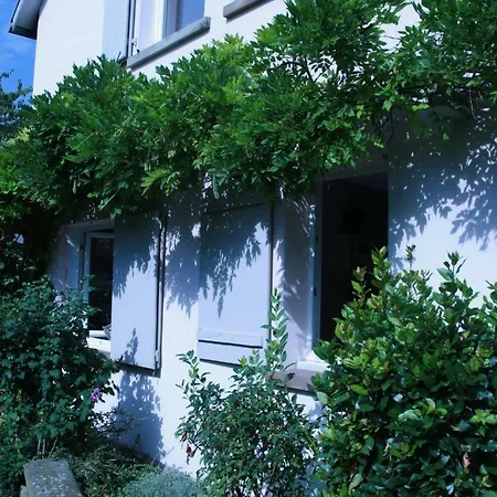Le Rez De Jardin *